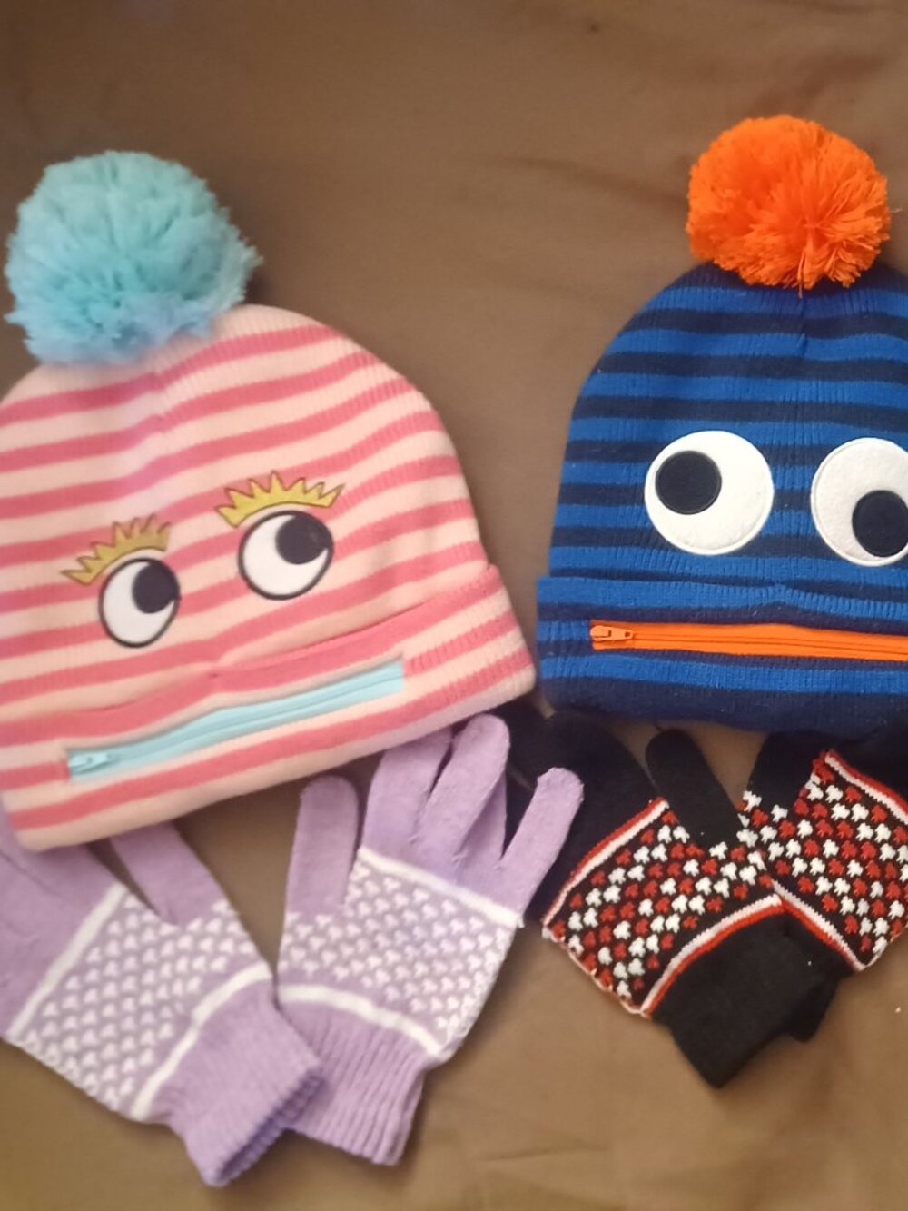 Set of 2 Fun Kids Winter Hats and Gloves